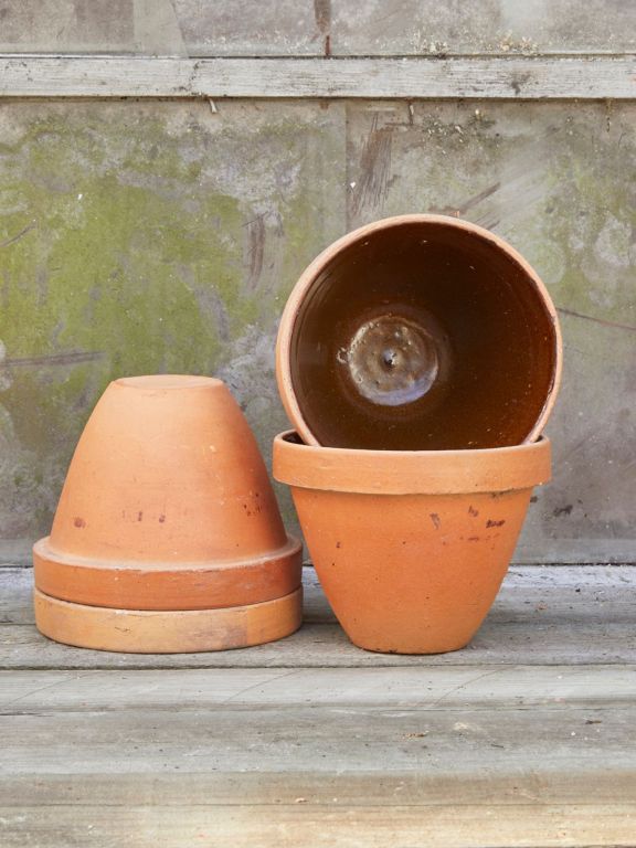 B Green Ella lille krukke i light brown, Ø11 x H15 cm – detalje